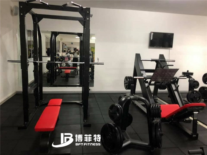 草莓视频APP在线下载健身器材