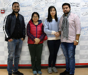 印度客戶來中國采購草莓视频APP在线下载健身房器材